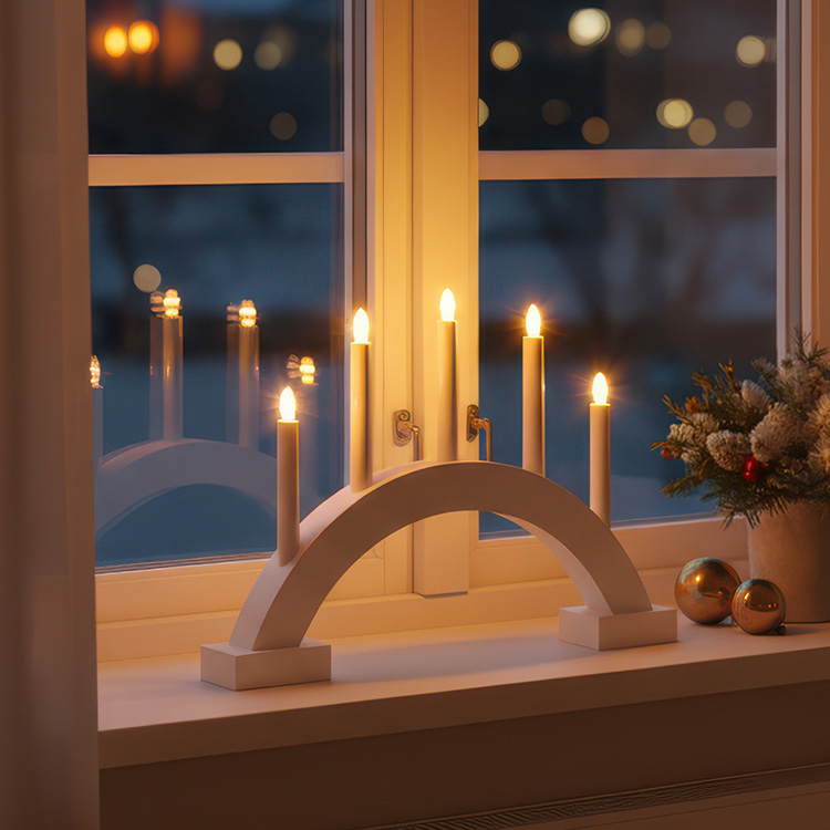 Paristokäyttöinen adventtikynttilän pidike, valkoinen