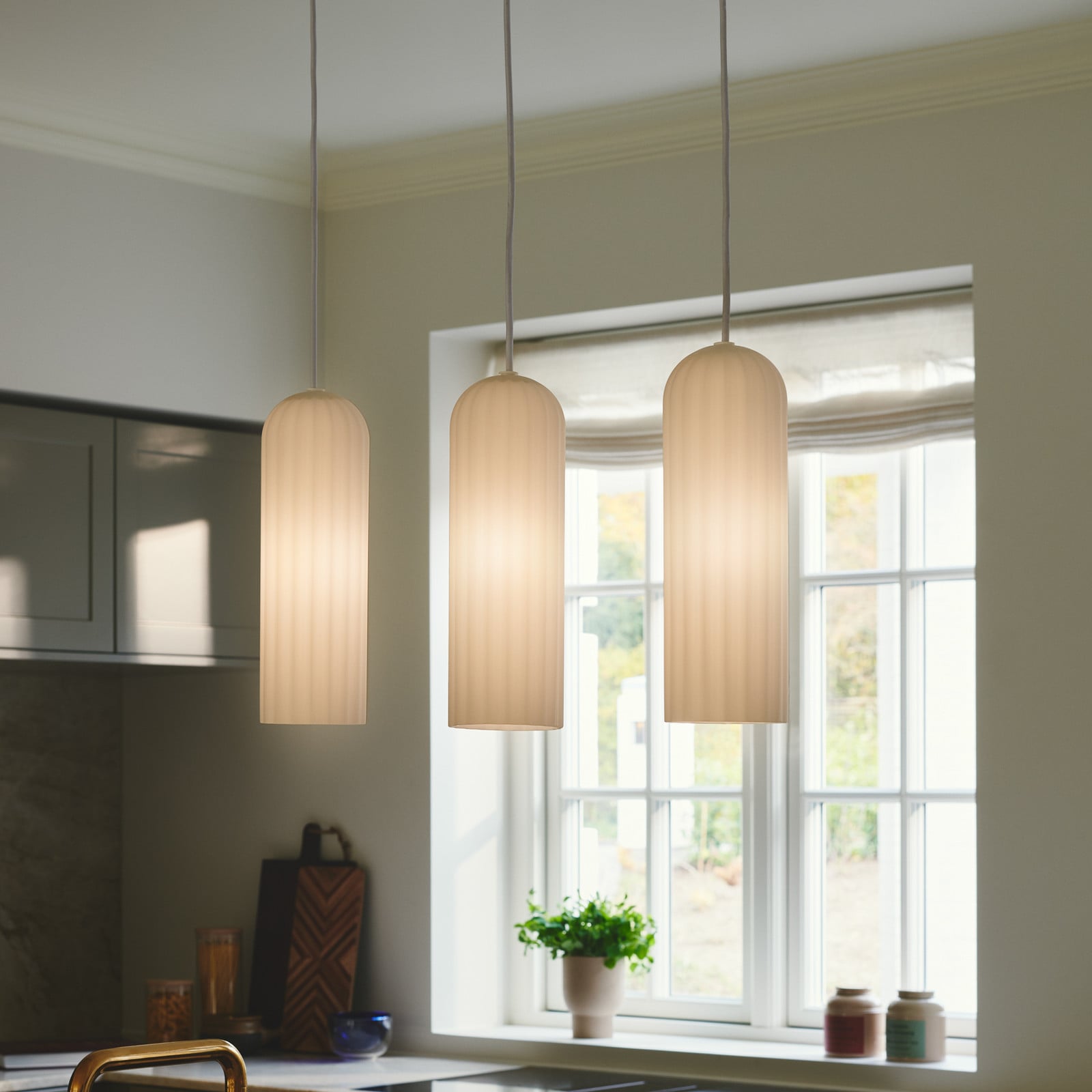 Miella 3 Riippuvalaisin Rail White - Nordlux - Ruokailutila - Lasi - Monilamppuinen