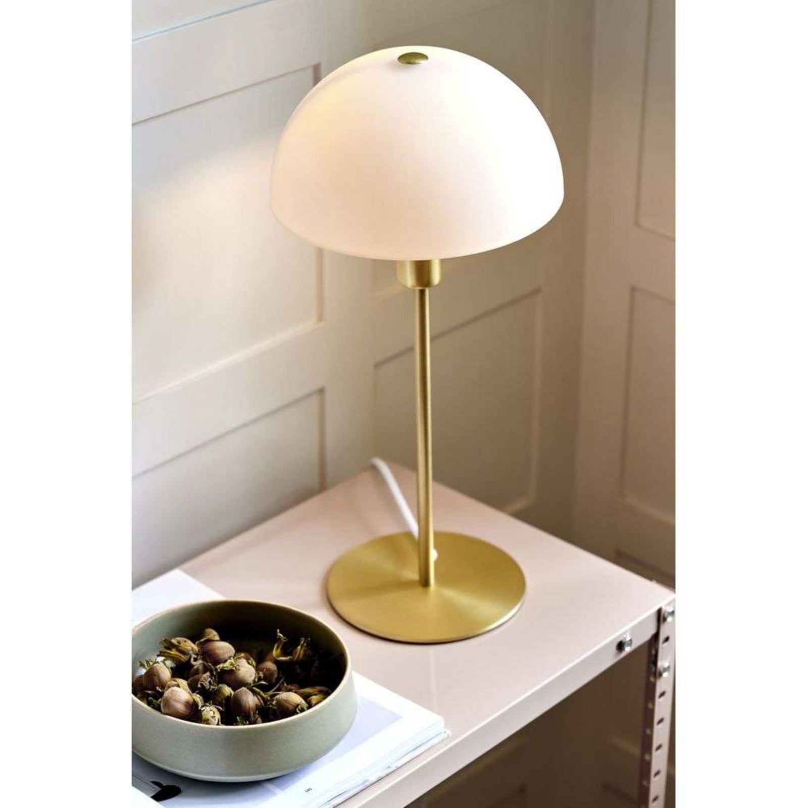 Ellen 20 Pöytävalaisin Opal/Brass - Nordlux - Olohuone - Metalli