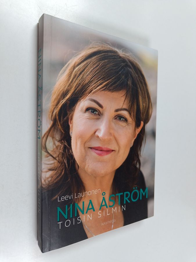 Nina Åström toisin silmin