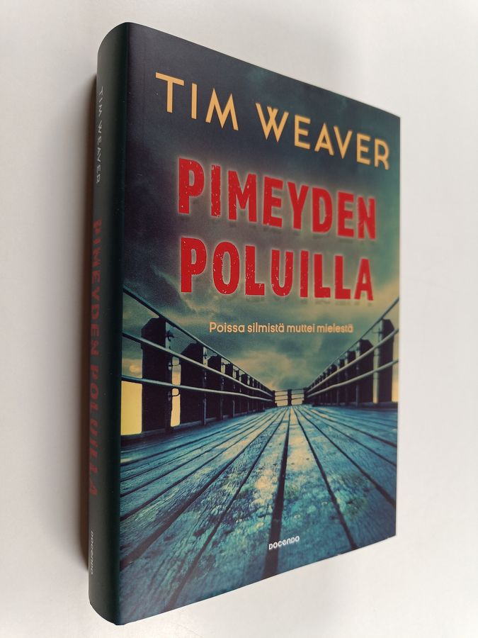 Pimeyden poluilla