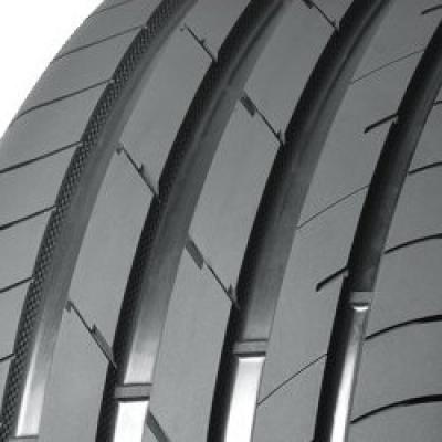 Nokian Hakka Black 3 245/45R19 102Y XL