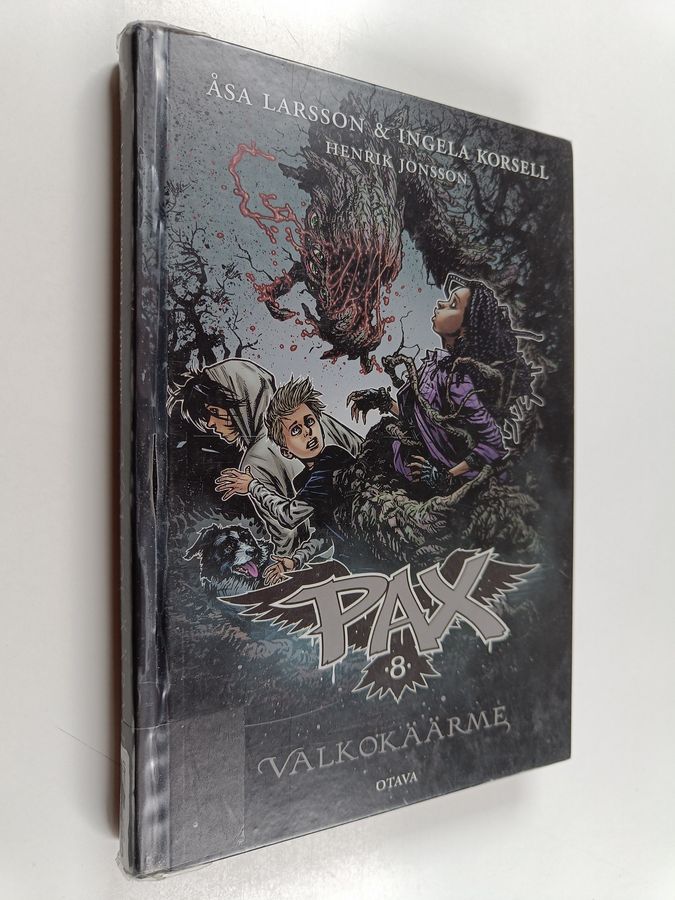 Pax 8 - Valkokäärme