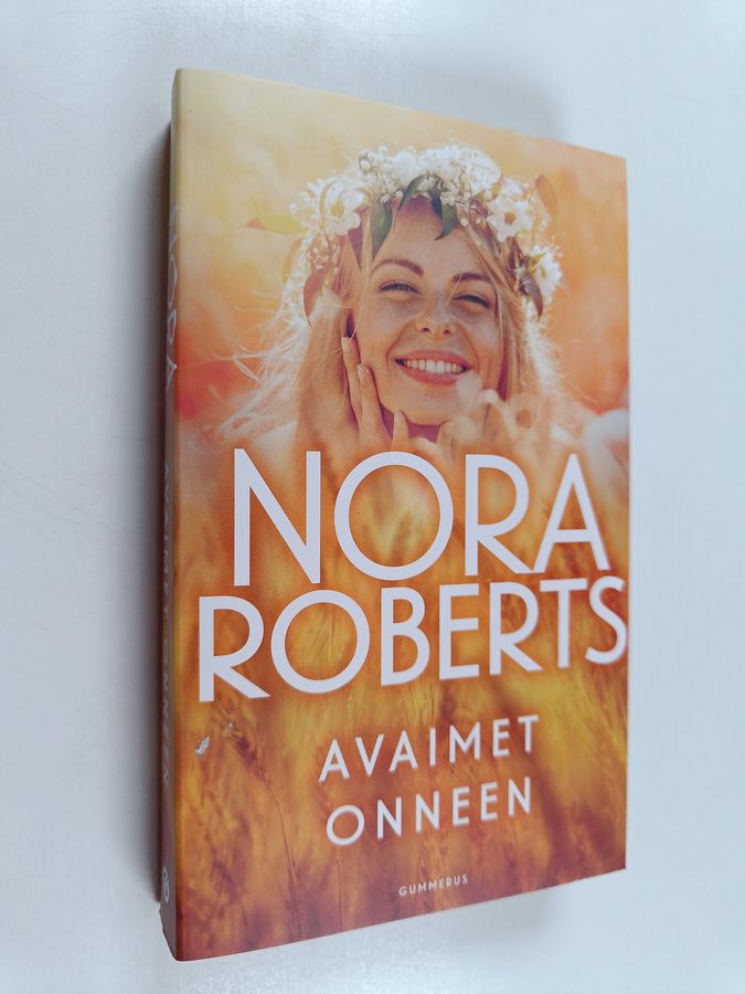 Nora Roberts : Avaimet onneen