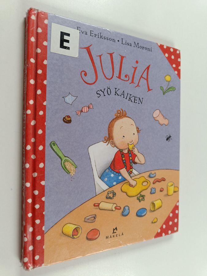 Julia syö kaiken
