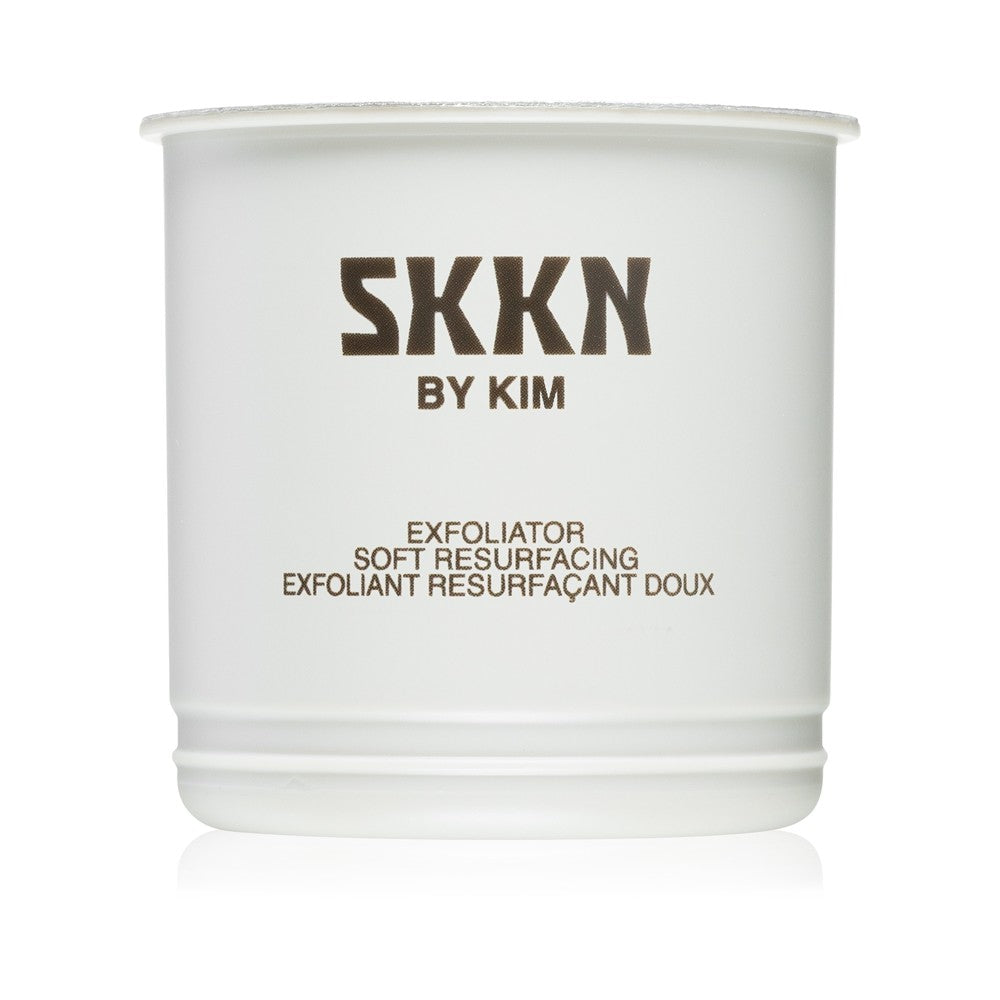 SKKN by Kim Ihonhoito Pehmeä kuorinta kuorivalla vaikutuksella naisille täyttöpakkaus 50 ml