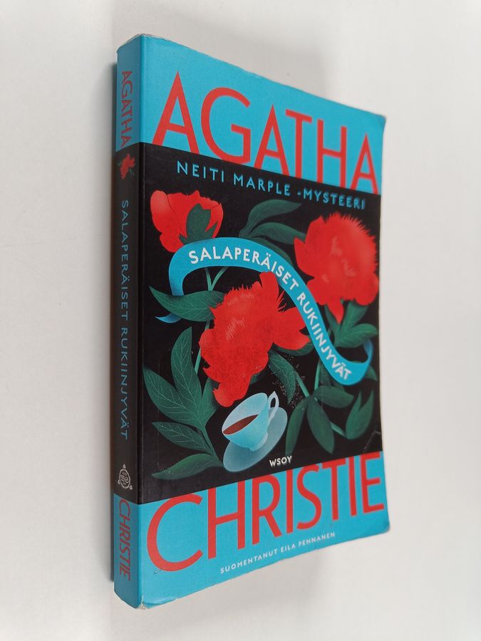 Agatha Christie : Salaperäiset rukiinjyvät