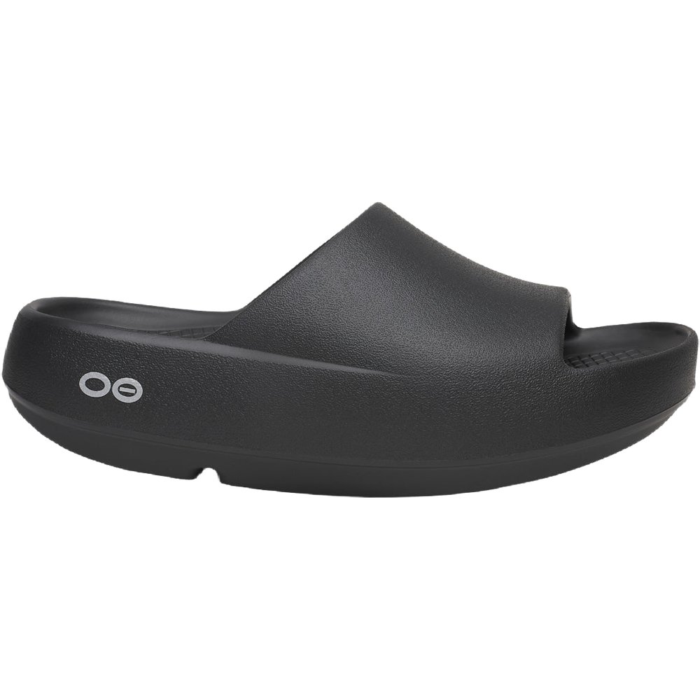 Oofos Ooahh+ Sandal K. 40 Musta Unisex