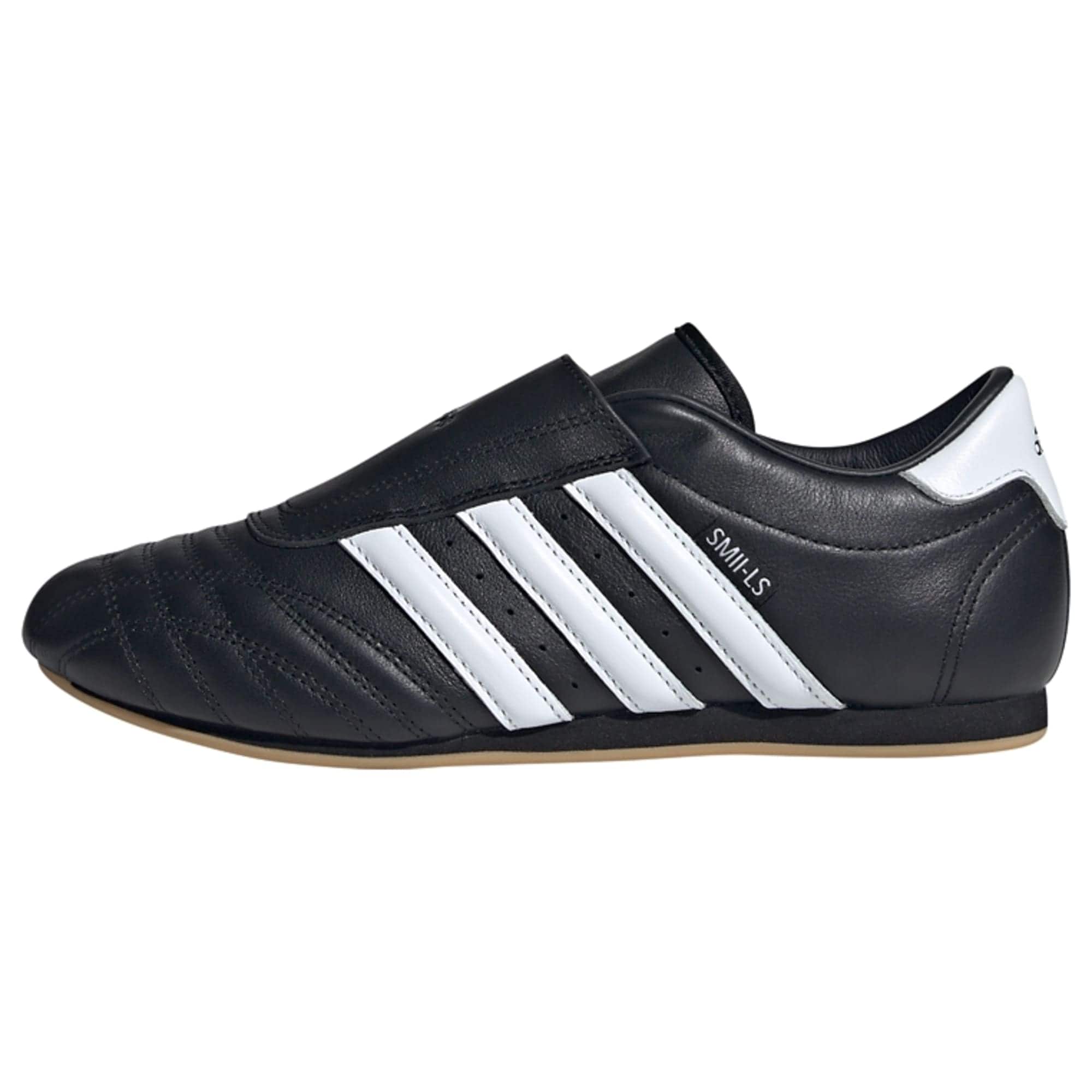 ADIDAS ORIGINALS Slip on -tennarit 'Taekwondo' musta / valkoinen