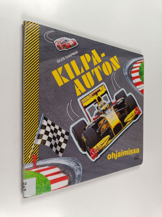 Kilpa-auton ohjaimissa