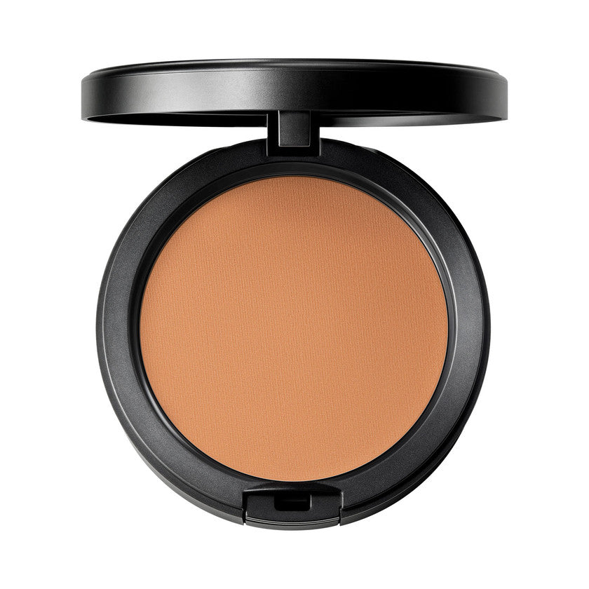 MAC Cosmetics Studio Fix Powder Plus Foundation — kiinteä puuteri-meikkivoide NC45