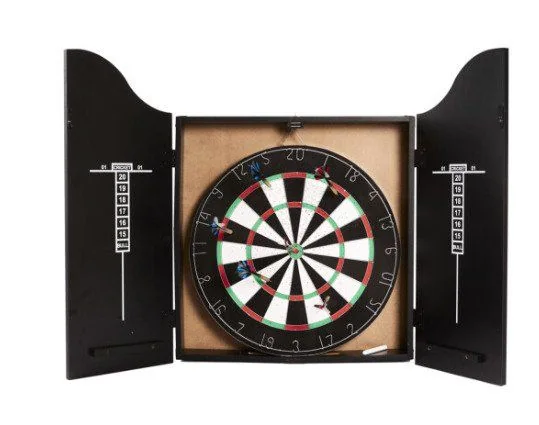 Nordic Games Dartskive klassisk i dartskab med dartpile