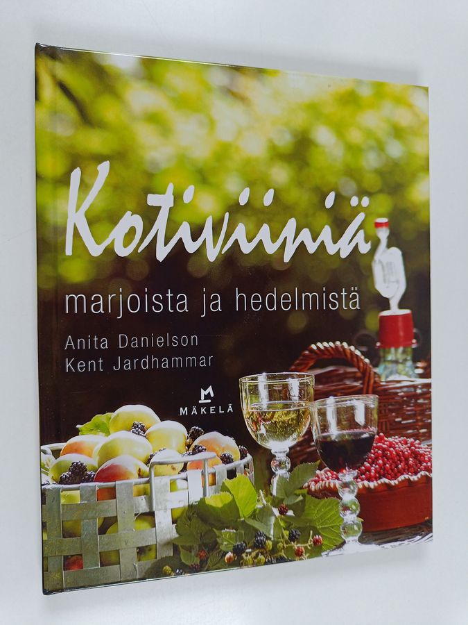 Kotiviiniä marjoista ja hedelmistä