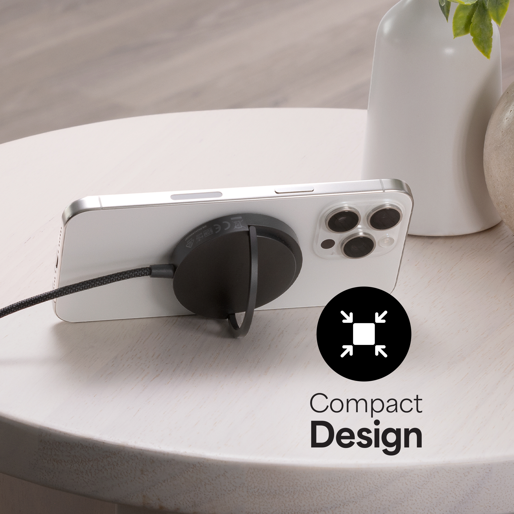 Mophie Qi2 Magnetic Wireless Charger - Black