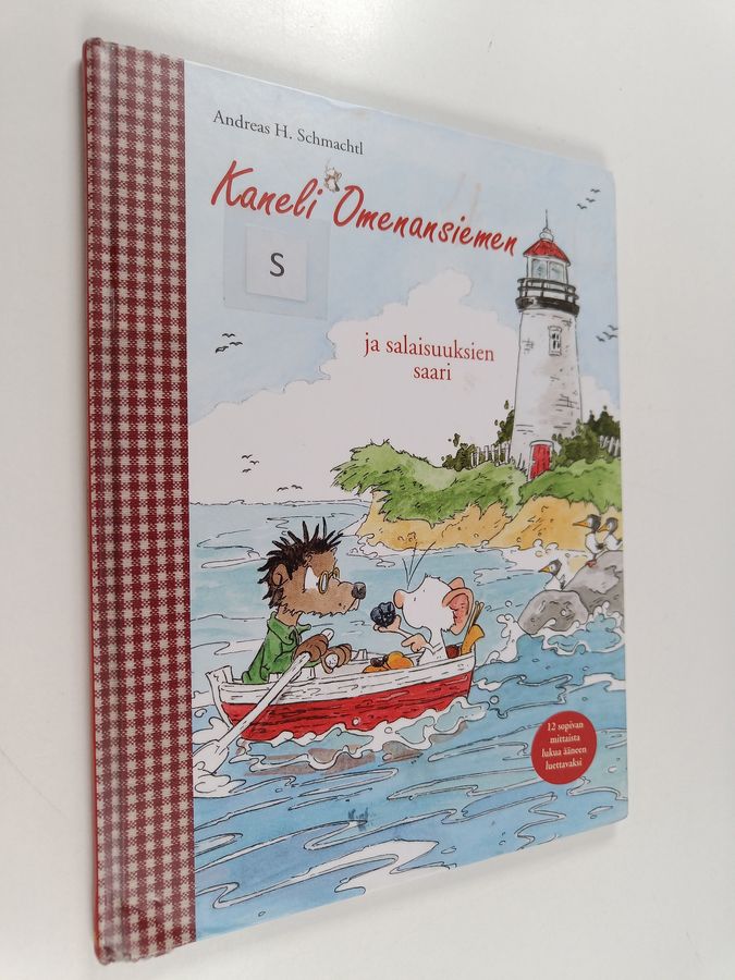 Kaneli Omenansiemen ja salaisuuksien saari