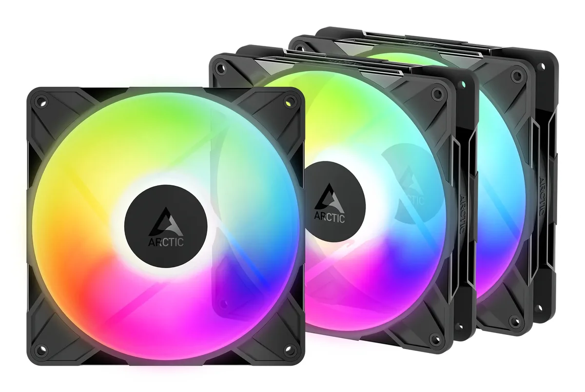 Arctic P14 Pro Reverse A-RGB (3-pack) - Kotelotuuletin - 140mm - Musta RGB LED valolla