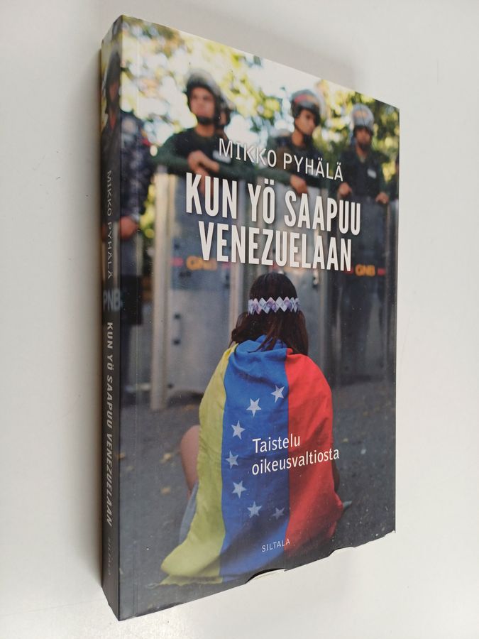 Kun yö saapuu Venezuelaan