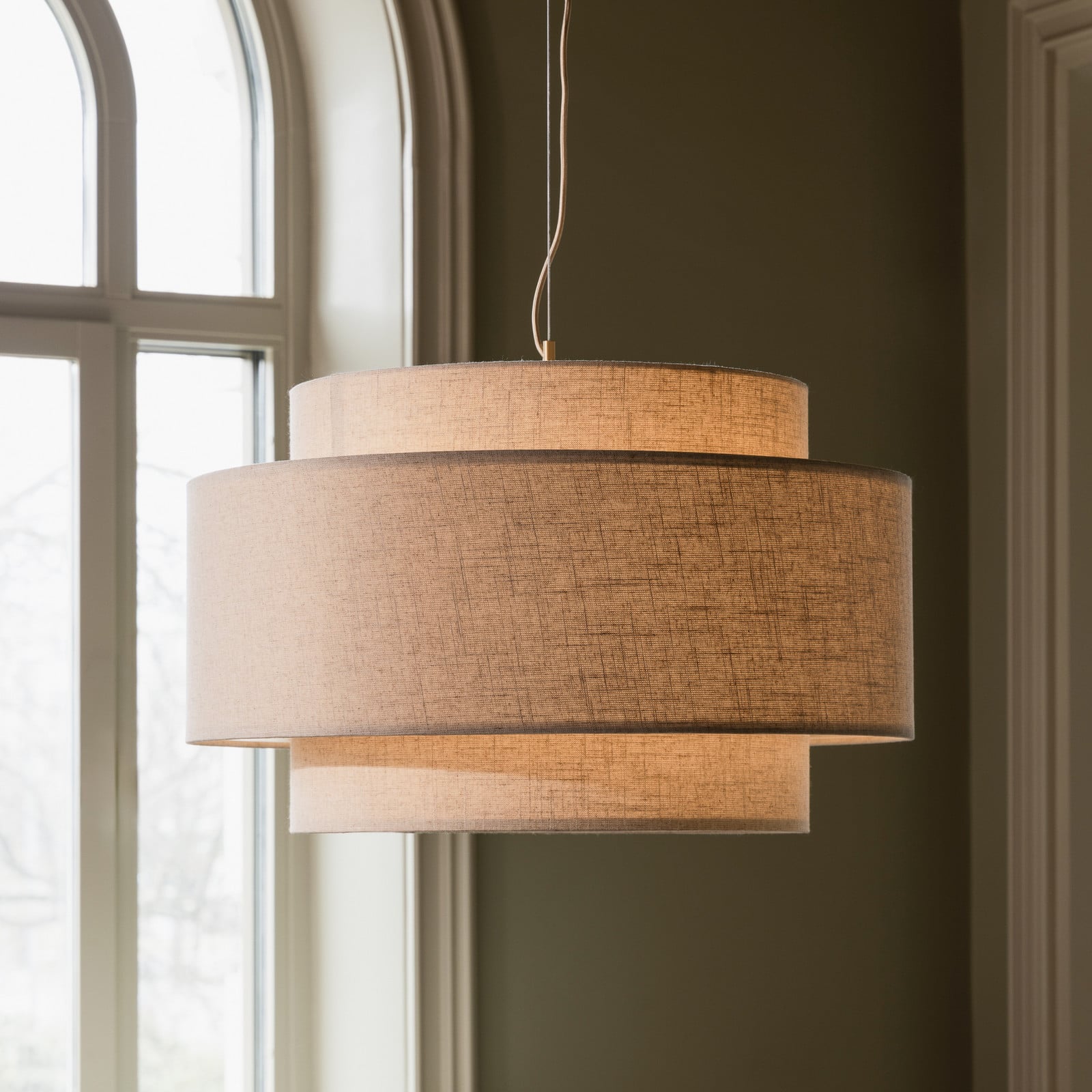 Noah Bouclé -riippuvalaisin, halkaisija 70 cm, beige tekstiili – Globen Lighting - Olohuone - Skandinaavinen - Kangas / tekstiili - Yksilamppuinen