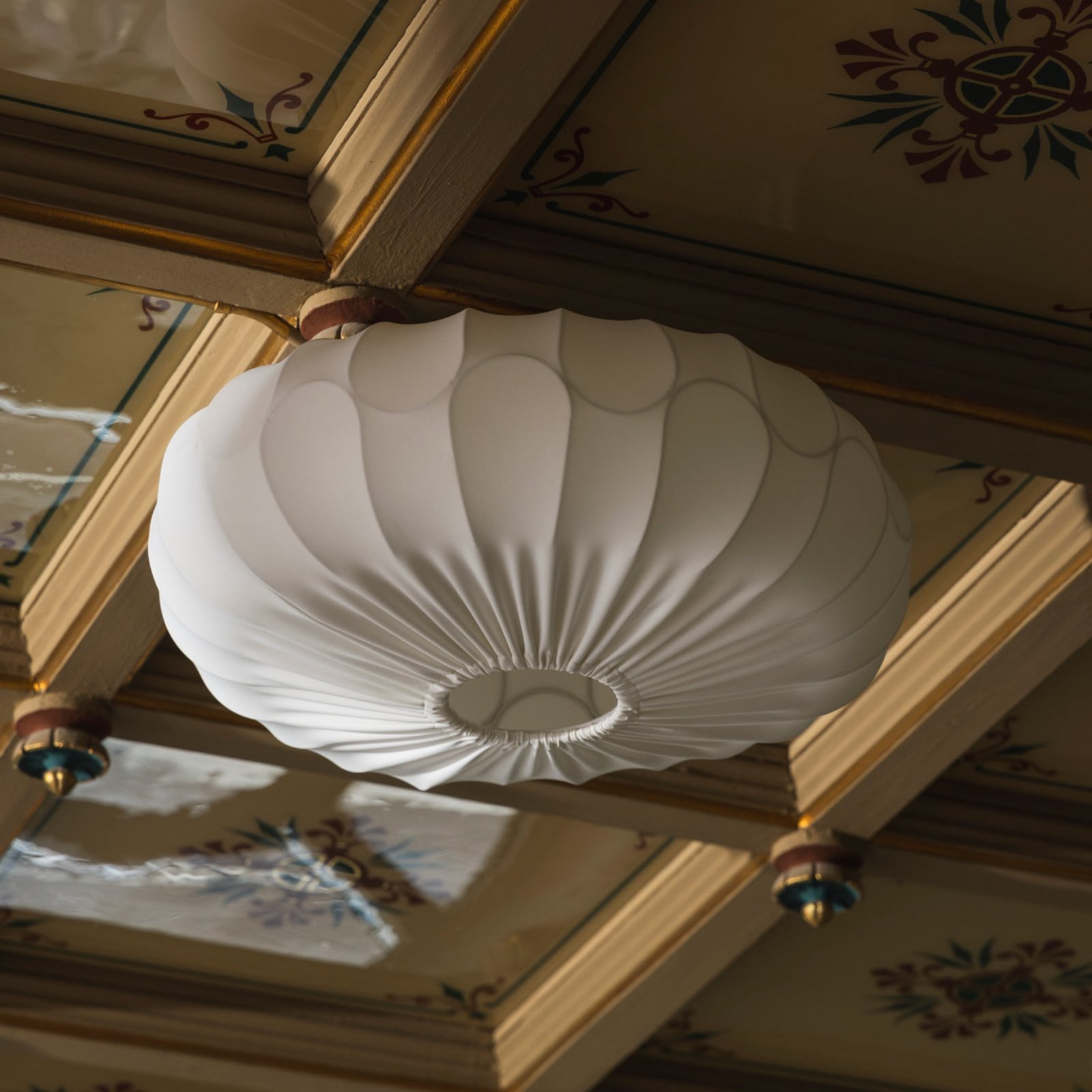 BLADVERK kattovalaisin, valkoinen, Ø 50 cm tekstiili - Globen Lighting - Olohuone - Skandinaavinen - Kangas / tekstiili - Yksilamppuinen