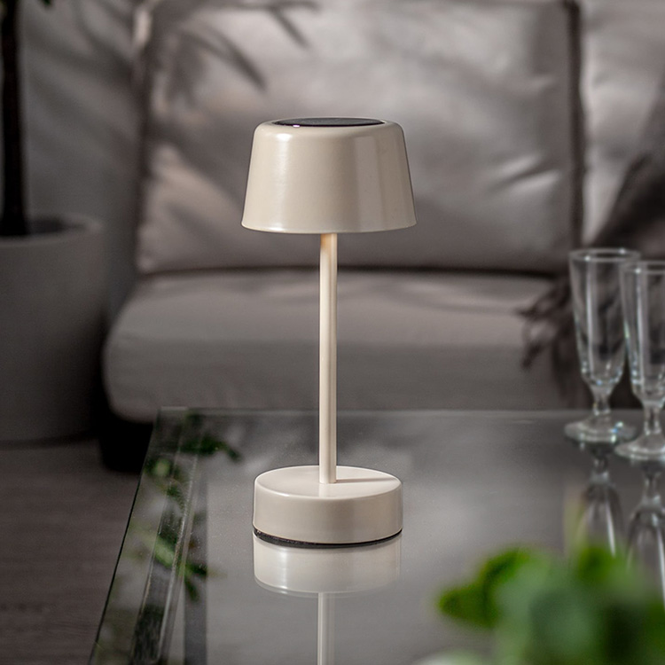 Pieni aurinkoenergialla toimiva pöytävalaisin, Beige