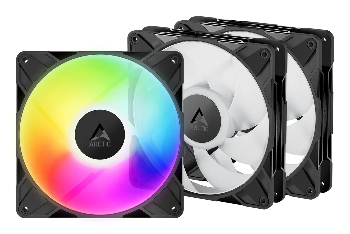 Arctic P14 Pro A-RGB - 3 Pack - Kotelotuuletin - 140mm - Musta RGB LED valolla