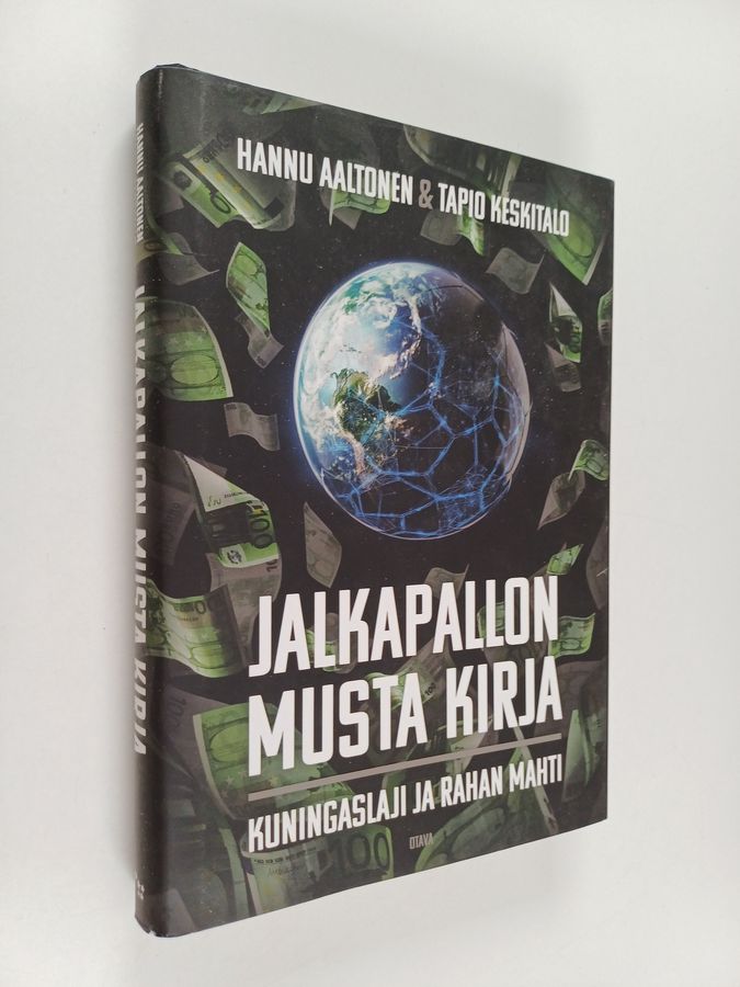 Jalkapallon musta kirja