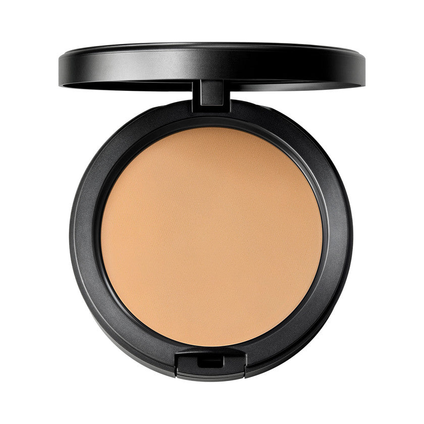 MAC Cosmetics Studio Fix Powder Plus Foundation — kiinteä puuterimeikkivoide NC20