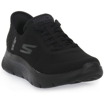 SKECHERS Slip on -tennarit 'Go Walk Flex - Hands Up' musta / valkoinen