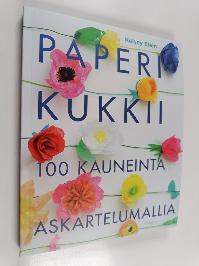 Paperi kukkii