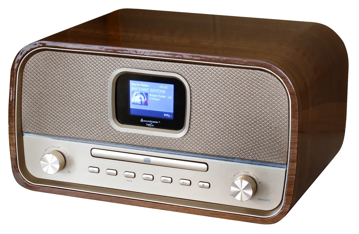 Soundmaster DAB970BR1 -stereomusiikkikeskus, DAB+/FM, CD, USB ja Bluetooth, kulta/puu