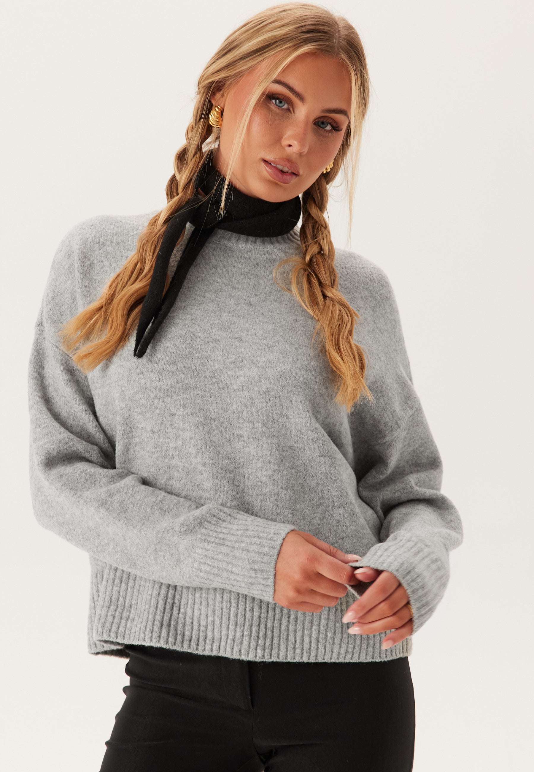 VERO MODA Neulepaita 'VMBoom' vaaleanharmaa