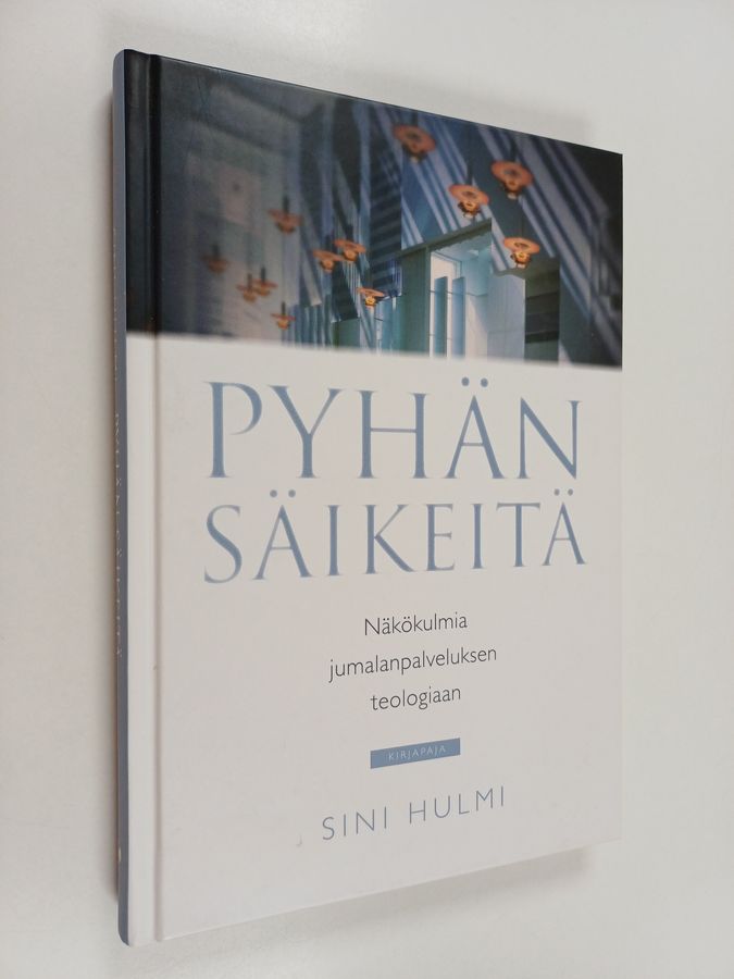 Pyhän säikeitä
