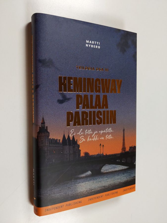 Hemingway palaa Pariisiin