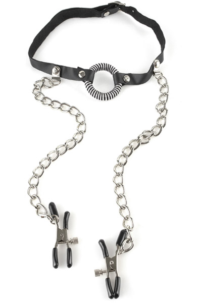 Pipedream O-Ring Gag With Nipple Clamps suukapula pallo