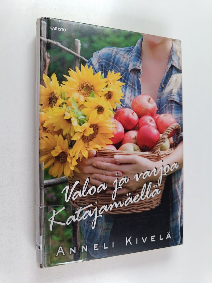 Valoa ja varjoa Katajamäellä