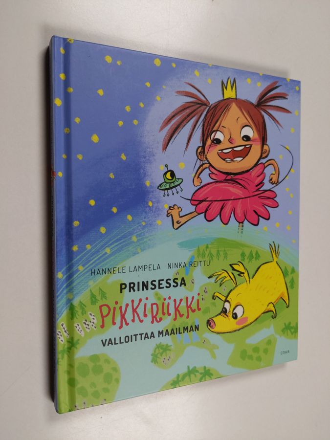 Prinsessa Pikkiriikki valloittaa maailman