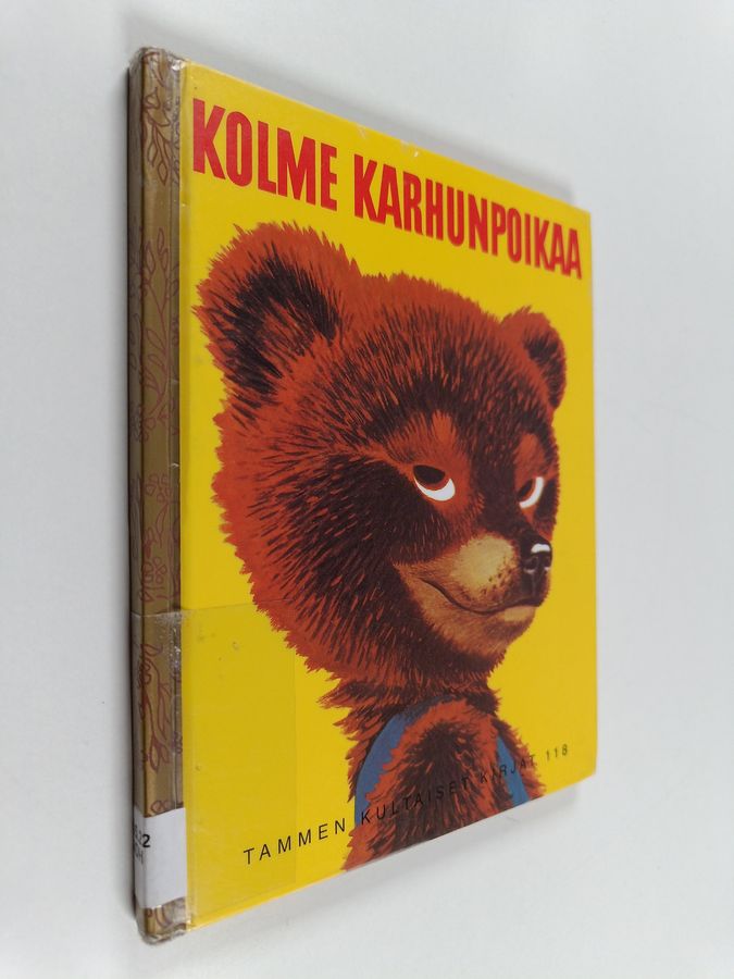 Kolme karhunpoikaa. TKK 118
