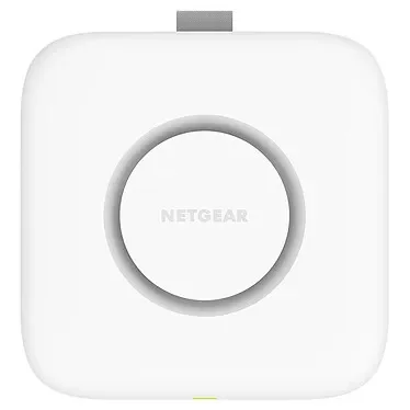Netgear WBE710 -tukiasema, Wi-Fi 7, Tri-band, PoE, valkoinen
