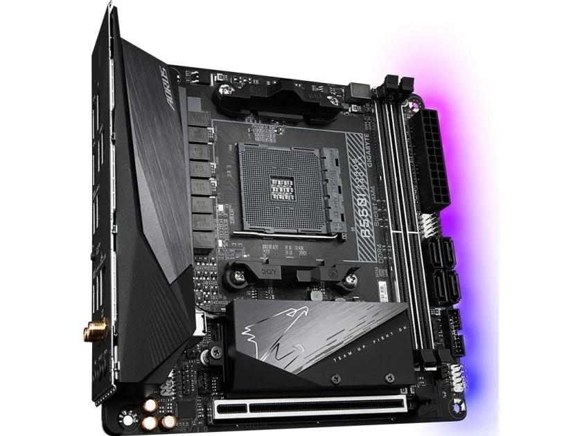 Gigabyte GA-B550I-AORUS PRO AX (AM4) (D)