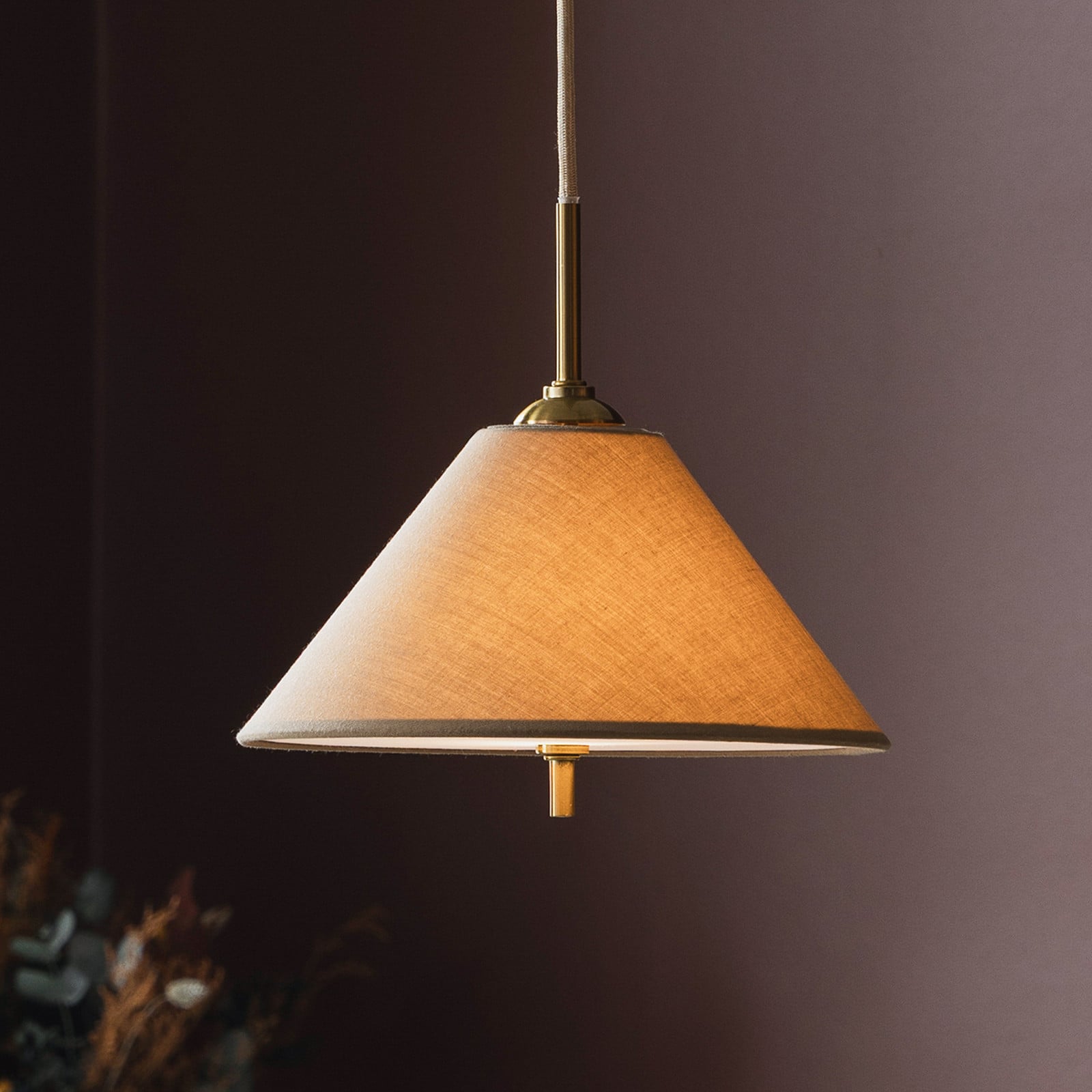 IRIS 25 riippuvalo, mokkiruskea, Ø 25 cm – Globen Lighting - Olohuone - Skandinaavinen - Kangas / tekstiili - Varjostimella