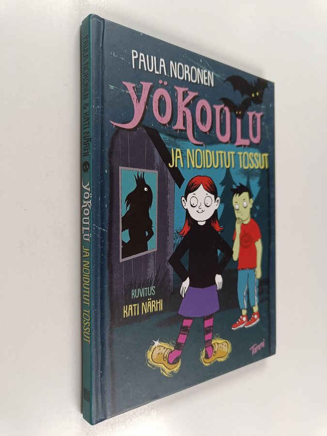 Yökoulu ja noidutut tossut