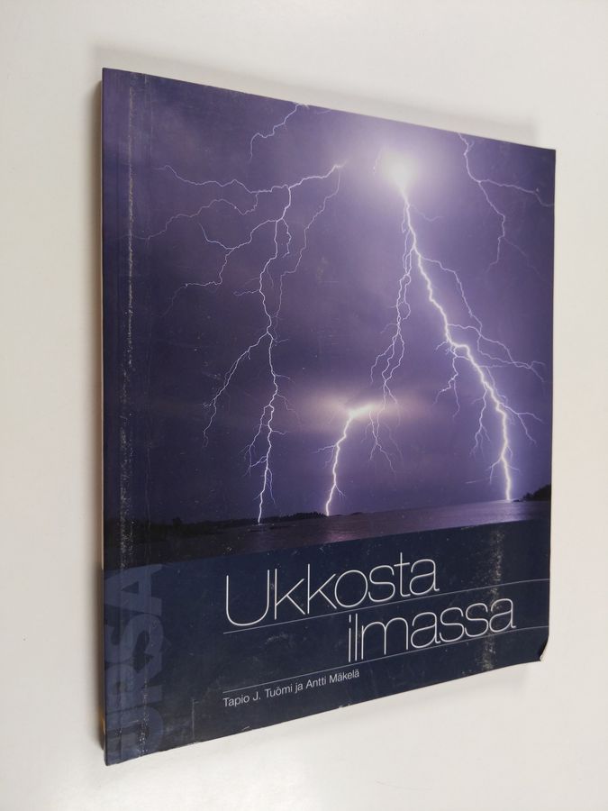 Ukkosta ilmassa