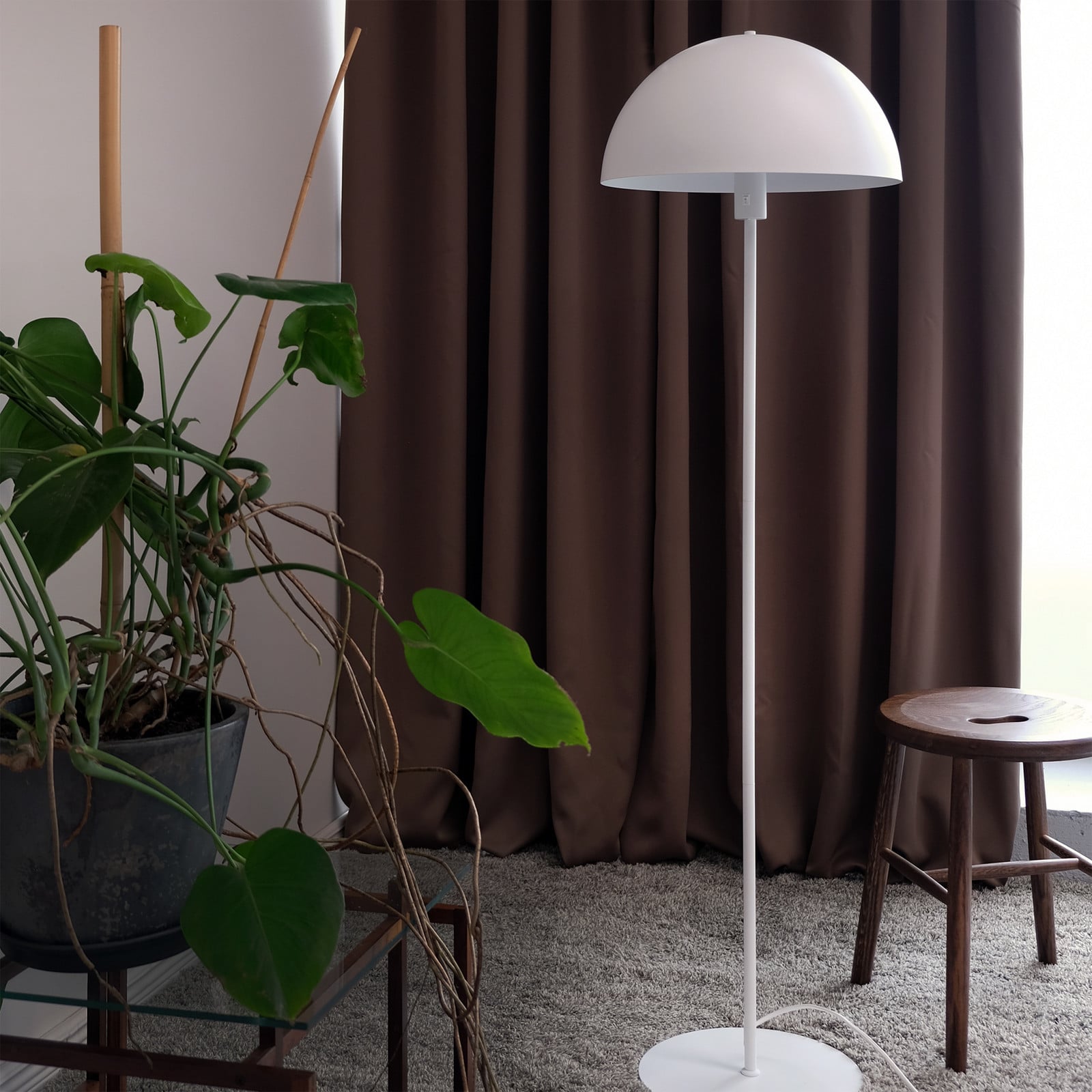 Stockholm Lattiavalaisin Matt White - Dyberg Larsen - Olohuone - Design - Metalli - Varjostimella