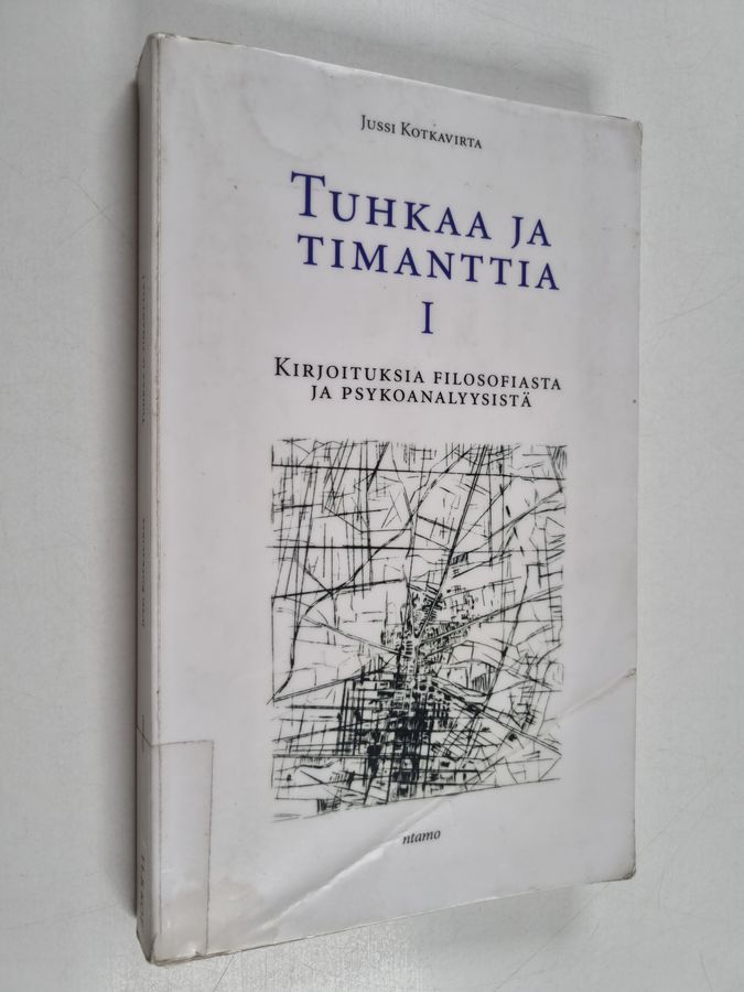 Tuhkaa ja timanttia I