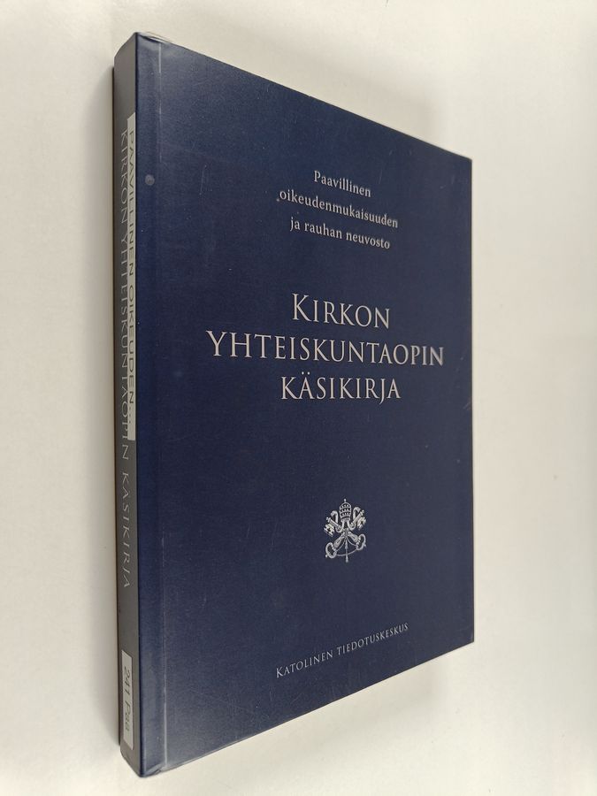 Kirkon yhteiskuntaopin käsikirja