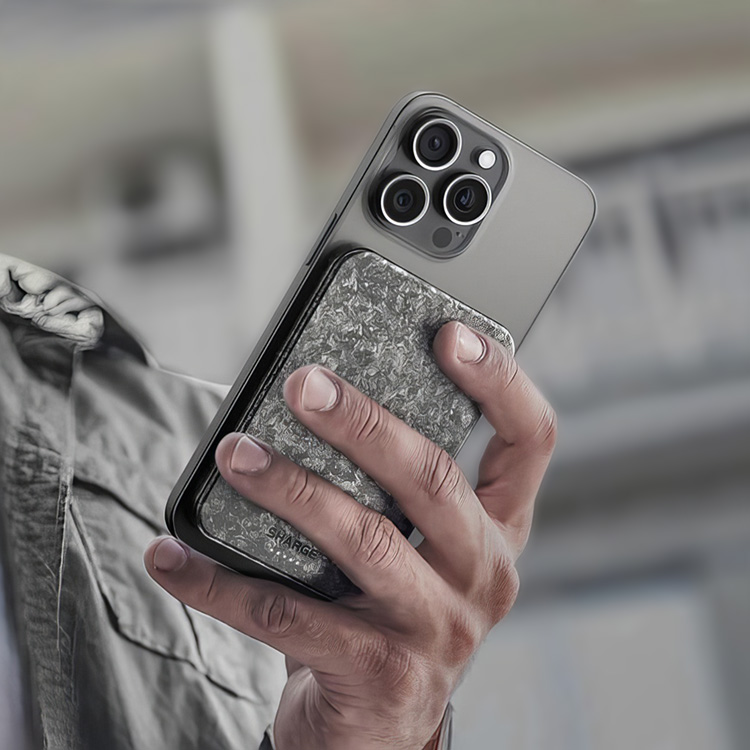 SHARGE Carbon Mag Carbon Fiber Ultra-Slim Powerbank - 5000 mAh