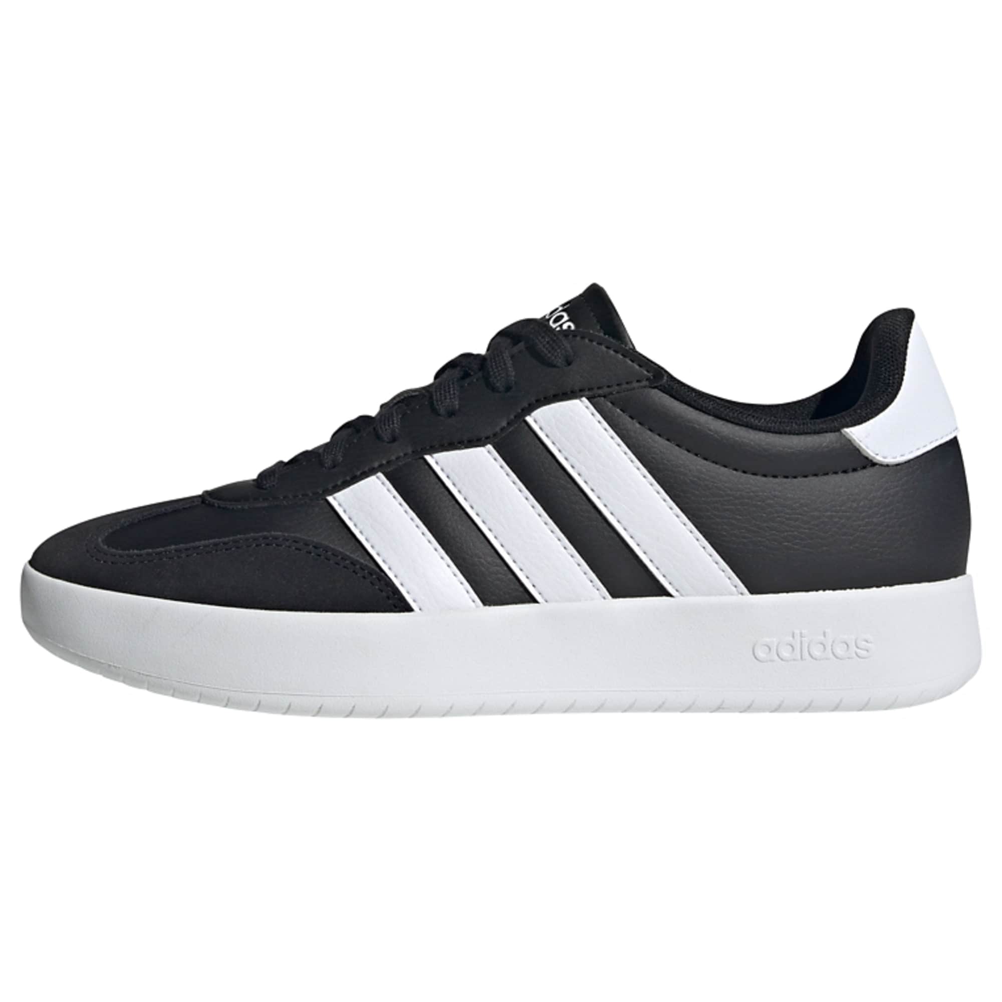 ADIDAS SPORTSWEAR Matalavartiset tennarit 'Barreda' musta / valkoinen