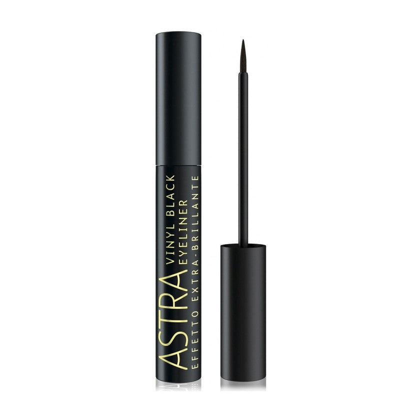 Astra Vinyl Black Eyeliner Erittäin Kiiltävä Lopputulos