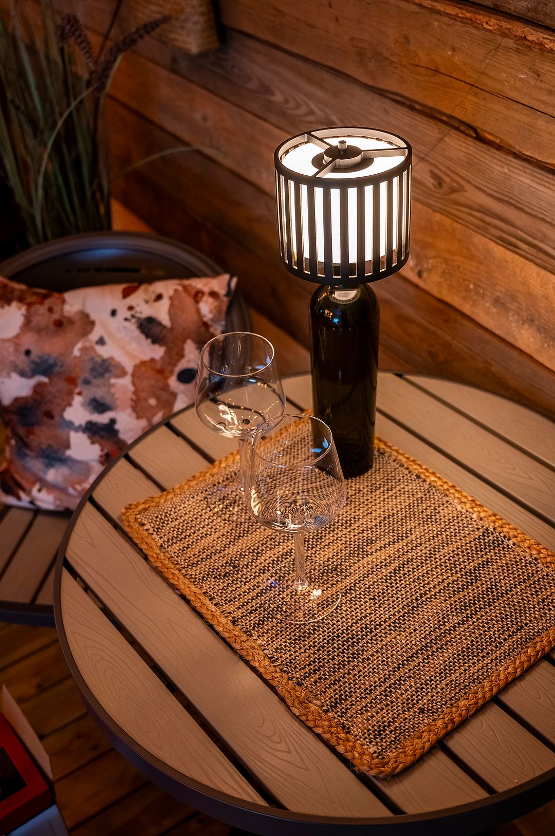 Konstsmide Bottle Pöytälamppu LED 2200K/2700K Himmennettävä 7837-752 Vastaa: N/A