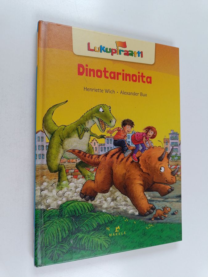 Dinotarinoita